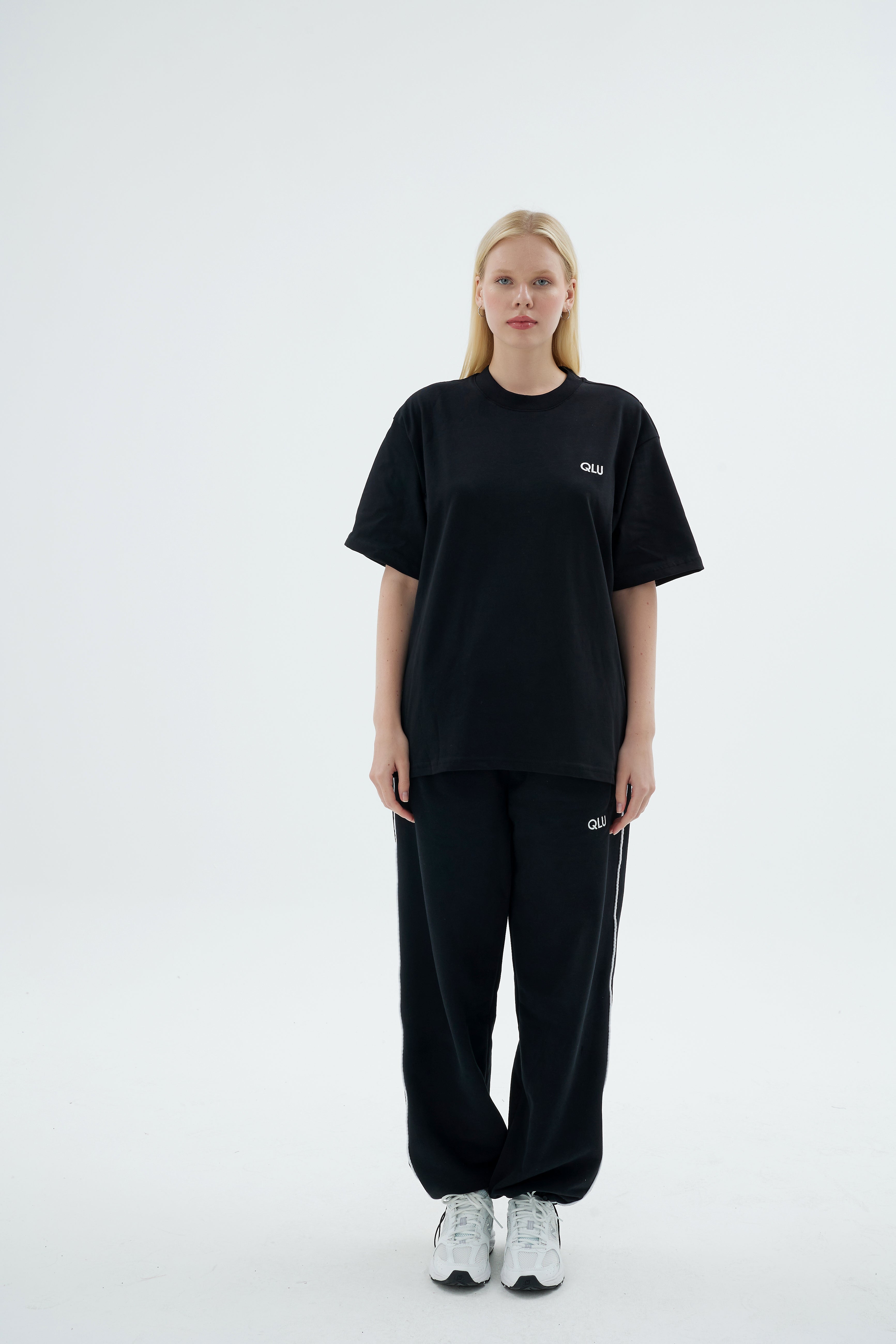 Rise Collection Kadın Line Jogger – True Black