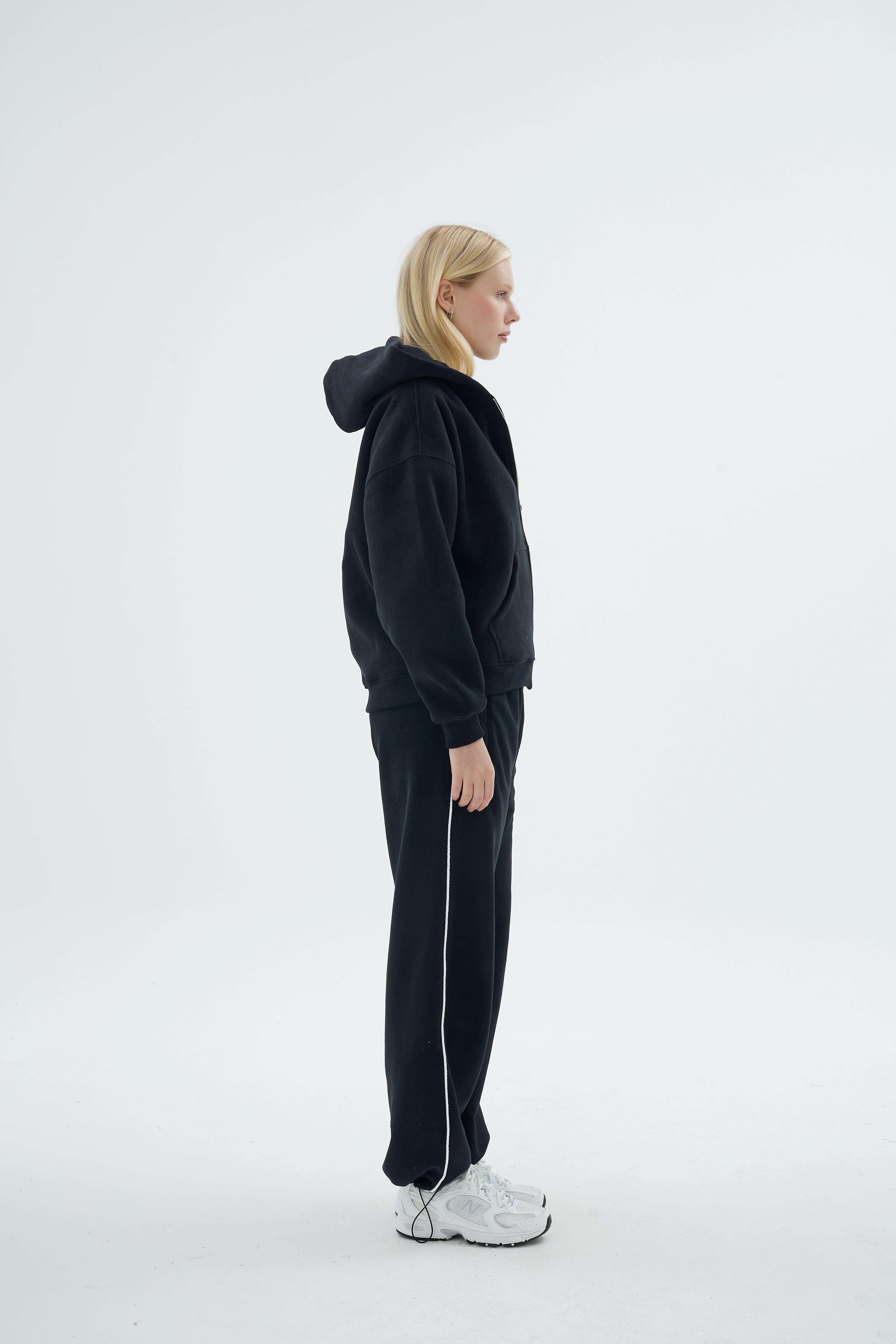 Rise Collection Kadın Line Jogger – True Black