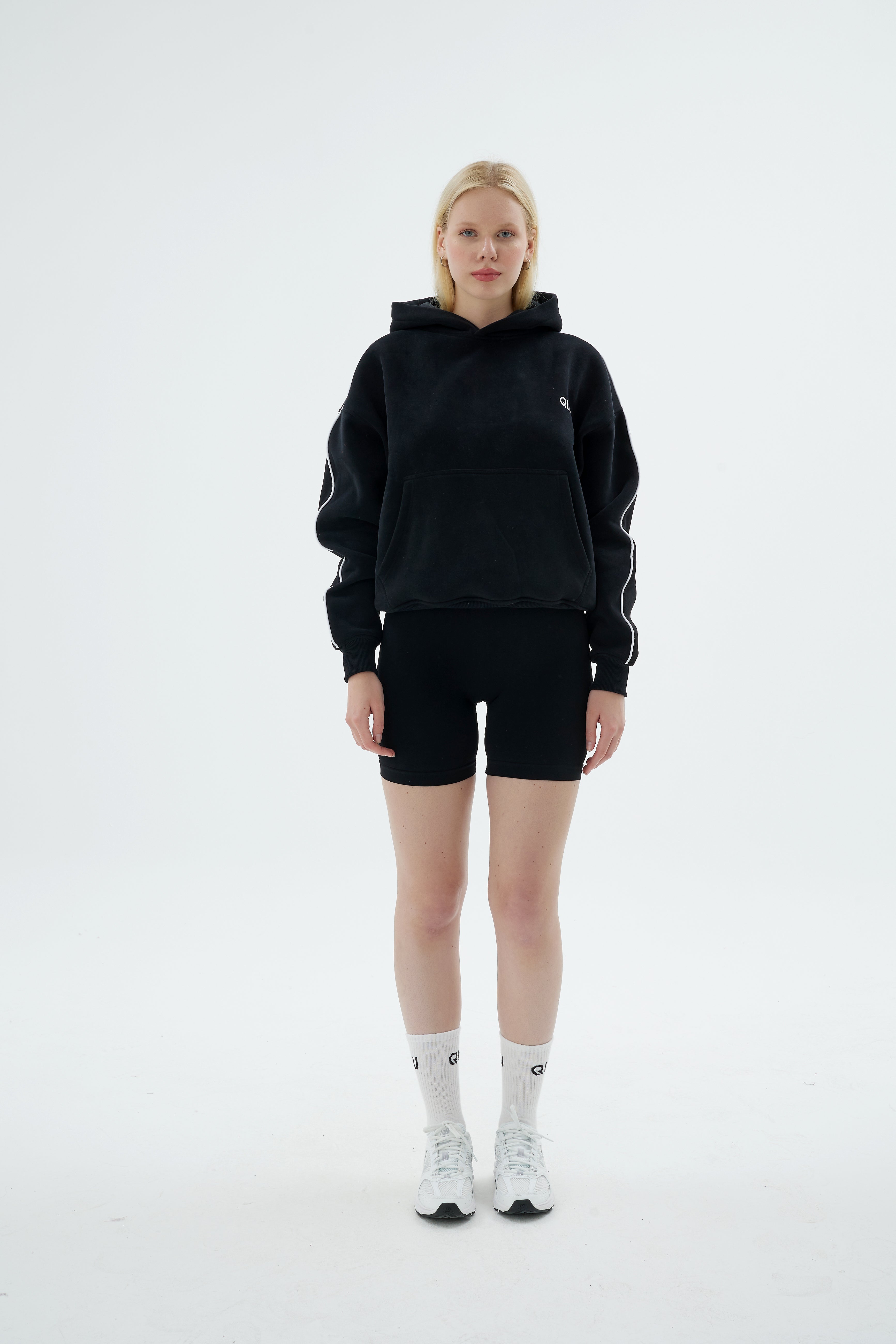 Rise Collection Kadın Line Hoodie – True Black