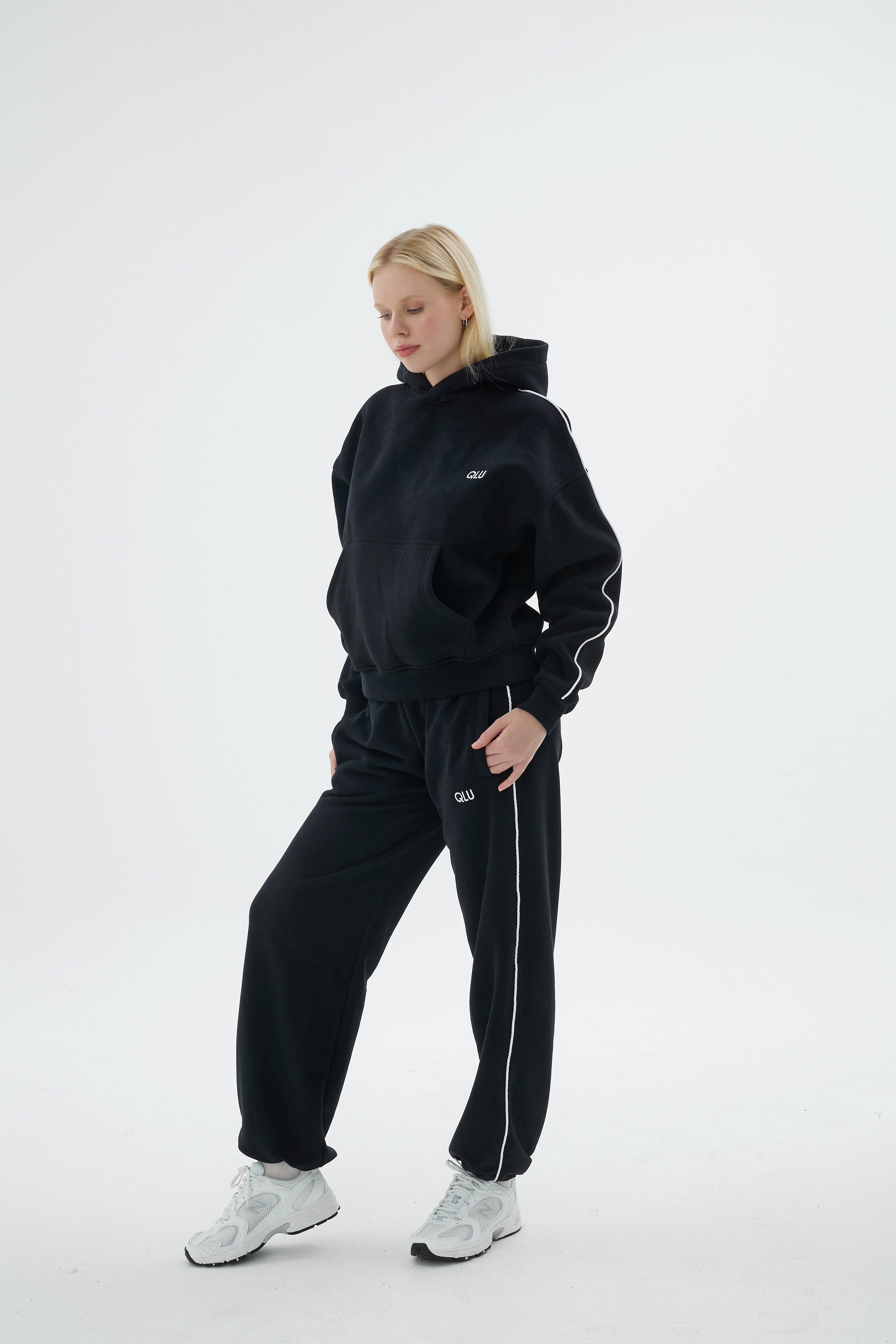 Rise Collection Kadın Line Jogger – True Black